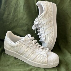 Brand New Adidas Superstar 3-Stripe Leather White Snakeskin Print Laced Sneakers
